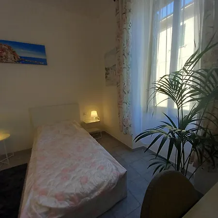 Tora Apartment *